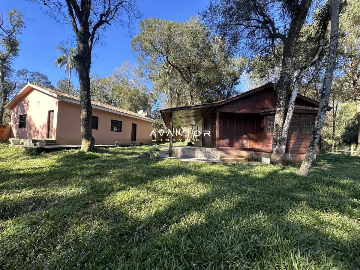 Fachada da casa com terreno arborizado — Casa com 5 quartos à venda em Etelvina, Itaara/RS