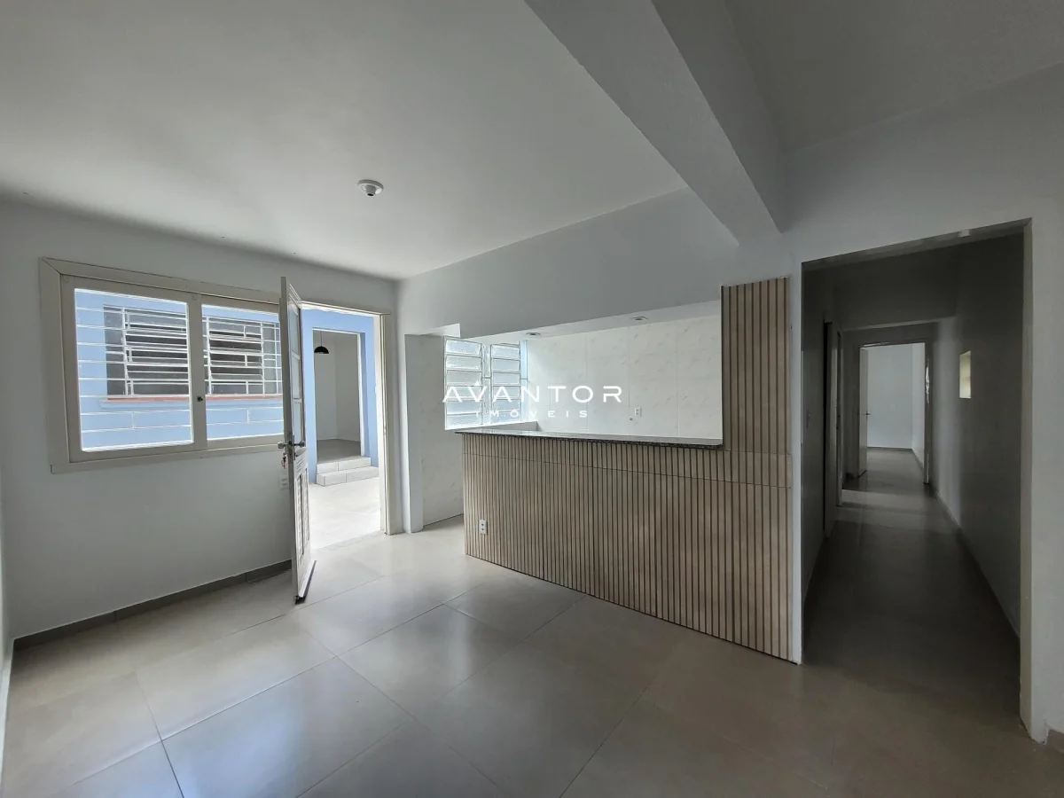 Sala integrada com sacada — Apartamento com 2 quartos à venda em Centro, Santa Maria/RS