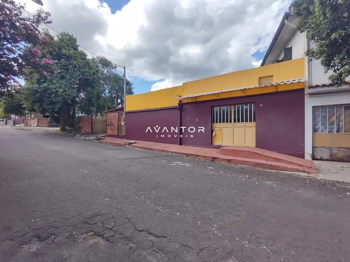 Casa Comercial com 3 salas à venda em Salgado Filho, Santa Maria/RS