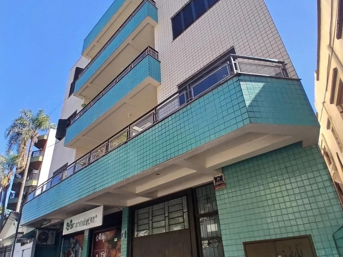 Apartamento Central de 1 dormitório, sala de estar, banheiro social, cozinha e área de ser — Apartamento com 1 quarto para alugar em Centro, Santa Maria/RS