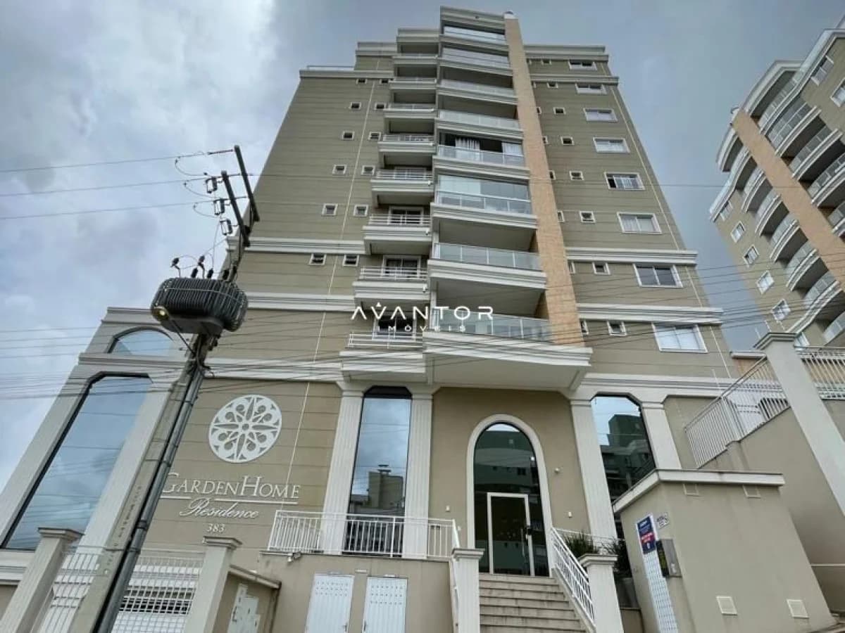 Fachada do prédio com sacadas — Apartamento com 2 quartos à venda em São Francisco de Assis, Camboriú/SC