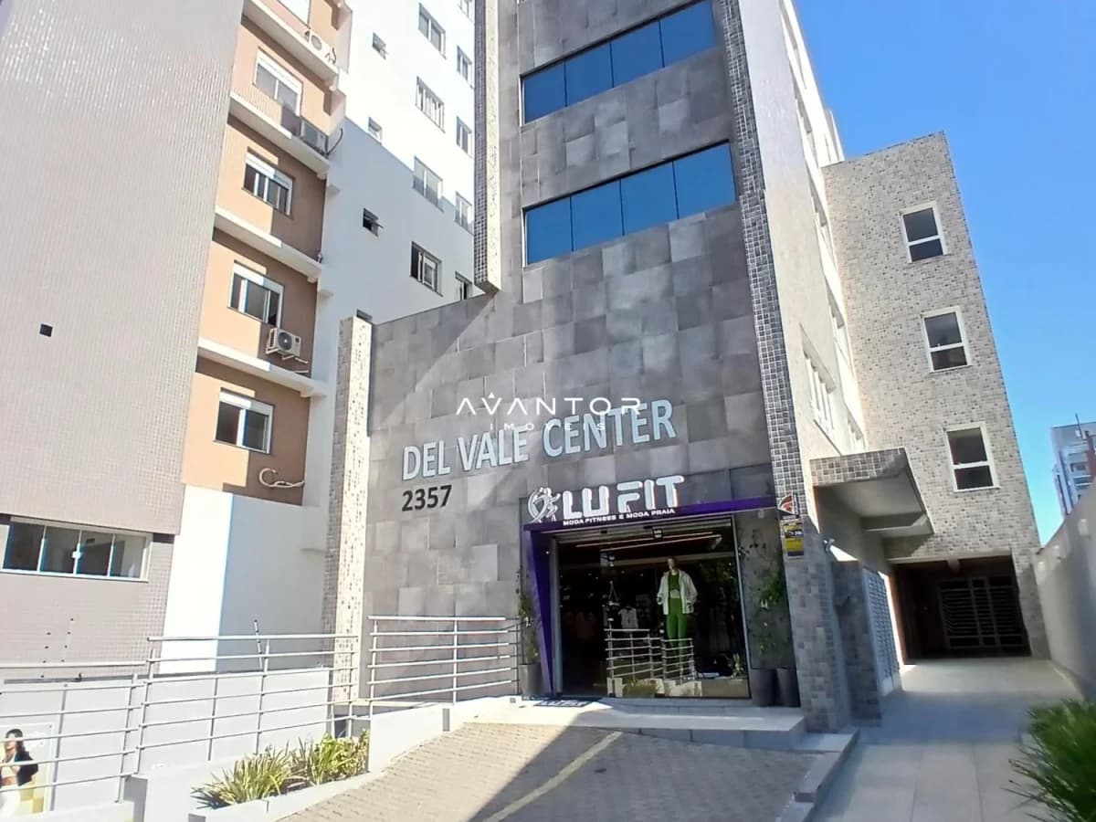 Fachada do empreendimento com entrada — Loja com 1 sala à venda no Del Vale Center, em Centro, Santa Maria/RS