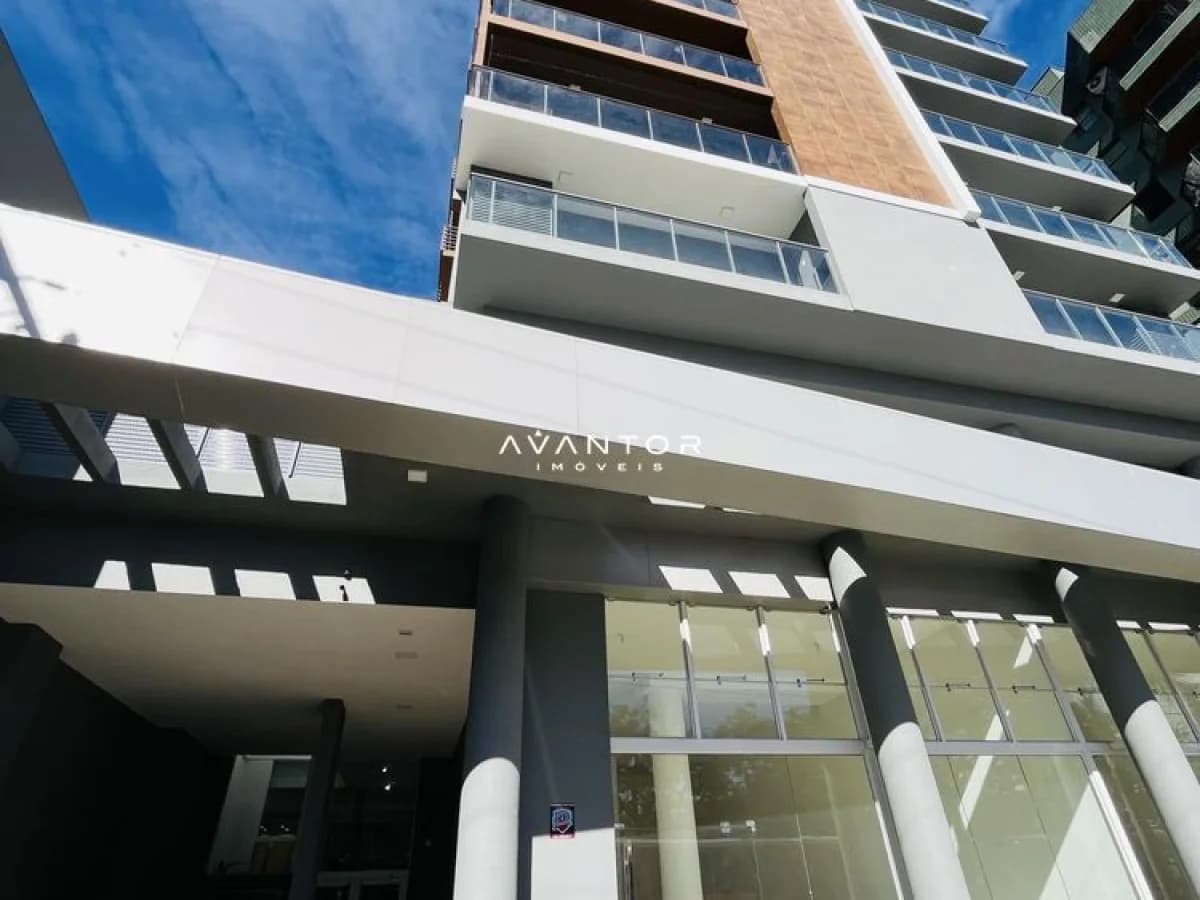 Fachada do prédio com entrada social — Apartamento com 1 quarto à venda em Centro, Santa Maria/RS