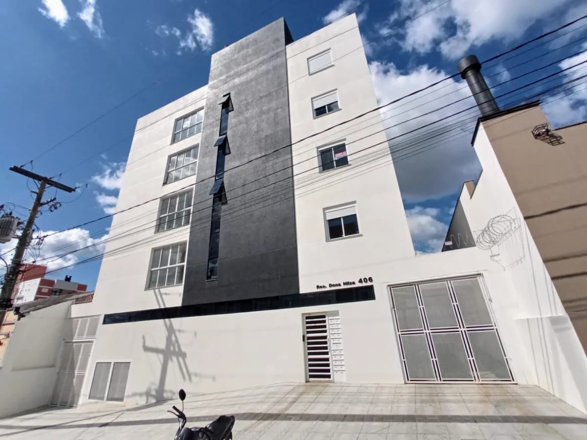 Fachada do prédio com garagem — Apartamento com 1 quarto à venda em Nossa Senhora do Rosário, Santa Maria/RS