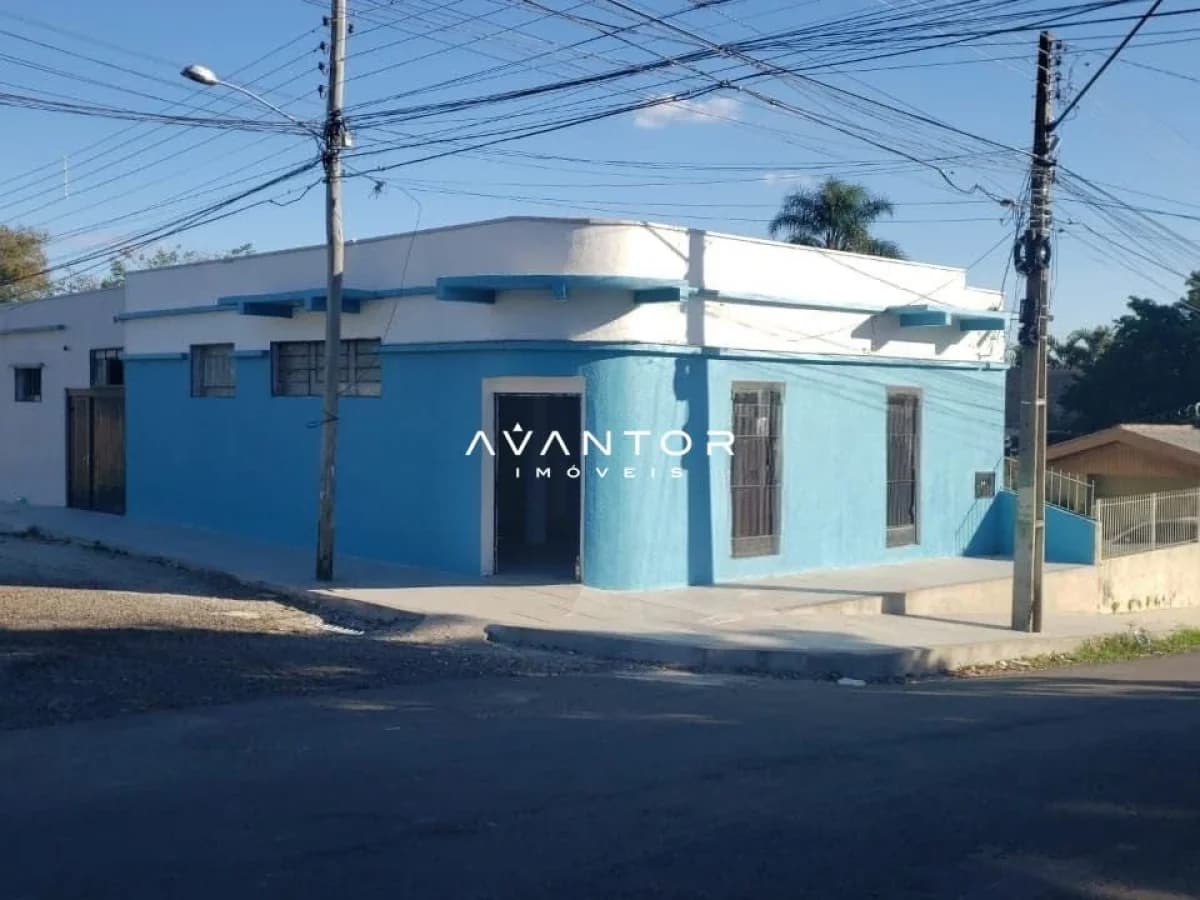 Fachada da casa com entrada frontal — Loja com 1 sala à venda em Nossa Senhora do Rosário, Santa Maria/RS