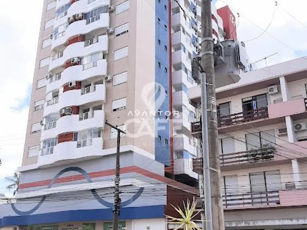 Fachada do prédio com sacadas — Apartamento com 2 quartos à venda no Residencial Ocean, em Centro, Santa Maria/RS