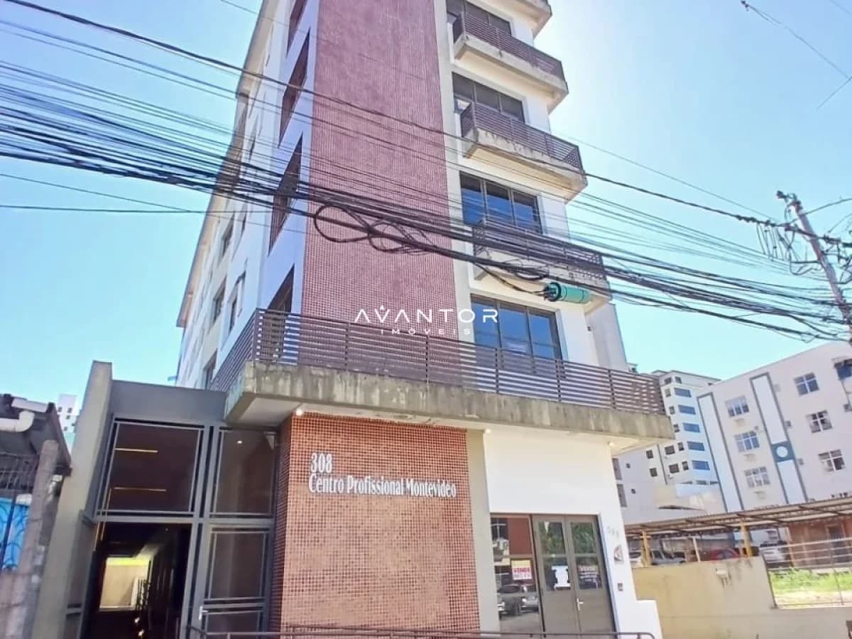 Fachada do prédio residencial — Sala Comercial com 1 sala à venda em Nossa Senhora das Dores, Santa Maria/RS