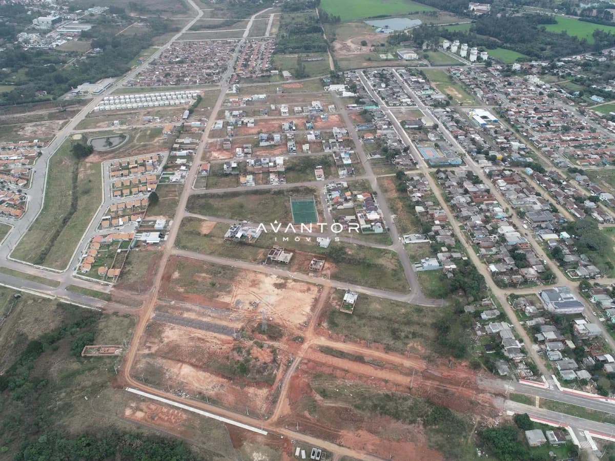Vista aérea de loteamento e terrenos — Terreno à venda em Diácono João Luiz Pozzobon, Santa Maria/RS