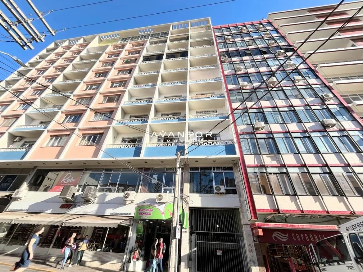Fachada do prédio com sacadas — Apartamento com 4 quartos à venda no Edifício Galeria do Comércio, em Centro, Santa Maria/RS