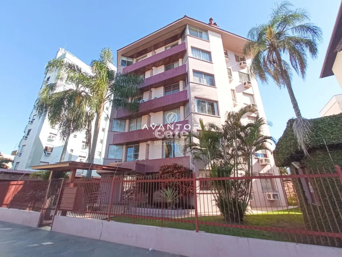 Fachada do prédio com sacada — Apartamento com 3 quartos à venda em Nossa Senhora de Lourdes, Santa Maria/RS