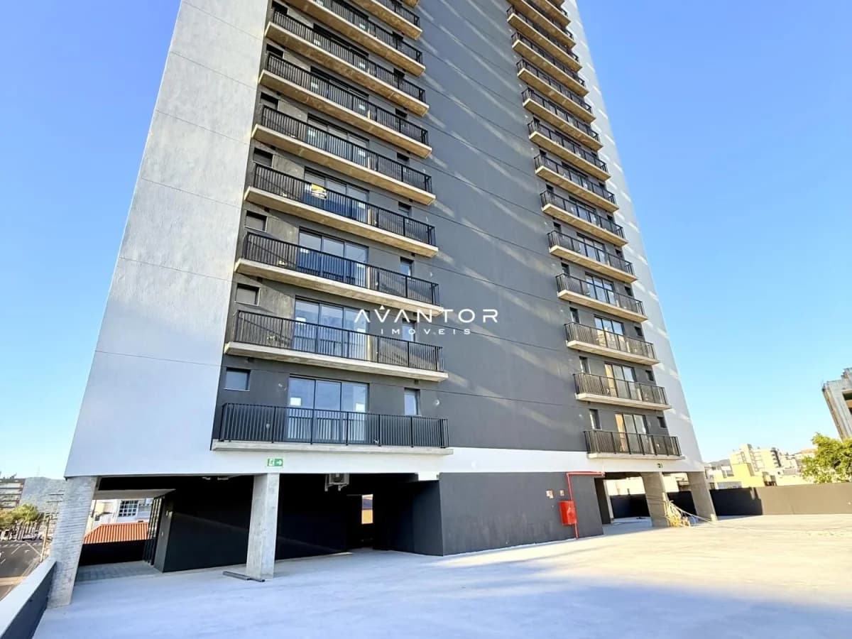 Fachada do prédio com garagem — Apartamento com 2 quartos à venda no Allure Urban Garden, em Bonfim, Santa Maria/RS