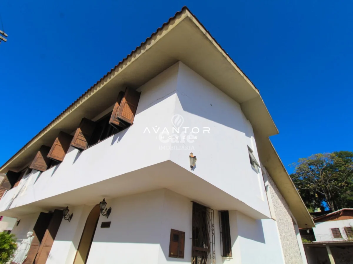Casa/Terreno localizada em ótimo bairro de Santa Maria/RS — Casa com 5 quartos à venda em Centro, Santa Maria/RS