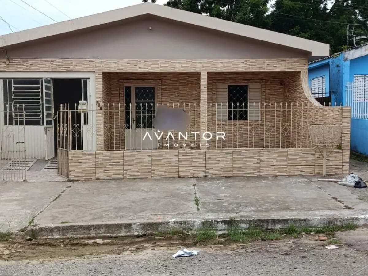 Fachada da casa com garagem — Casa com 3 quartos à venda em Presidente João Goulart, Santa Maria/RS