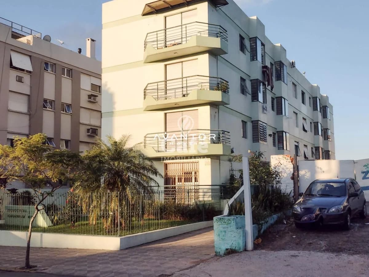 Fachada do prédio com sacadas — Apartamento com 3 quartos à venda no Edifício Caraguatá, em Centro, Santa Maria/RS