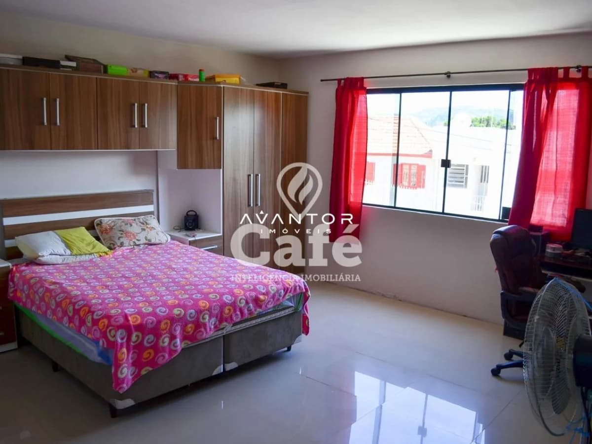 Dormitório com armários planejados — Casa com 5 quartos à venda em Nossa Senhora das Dores, Santa Maria/RS