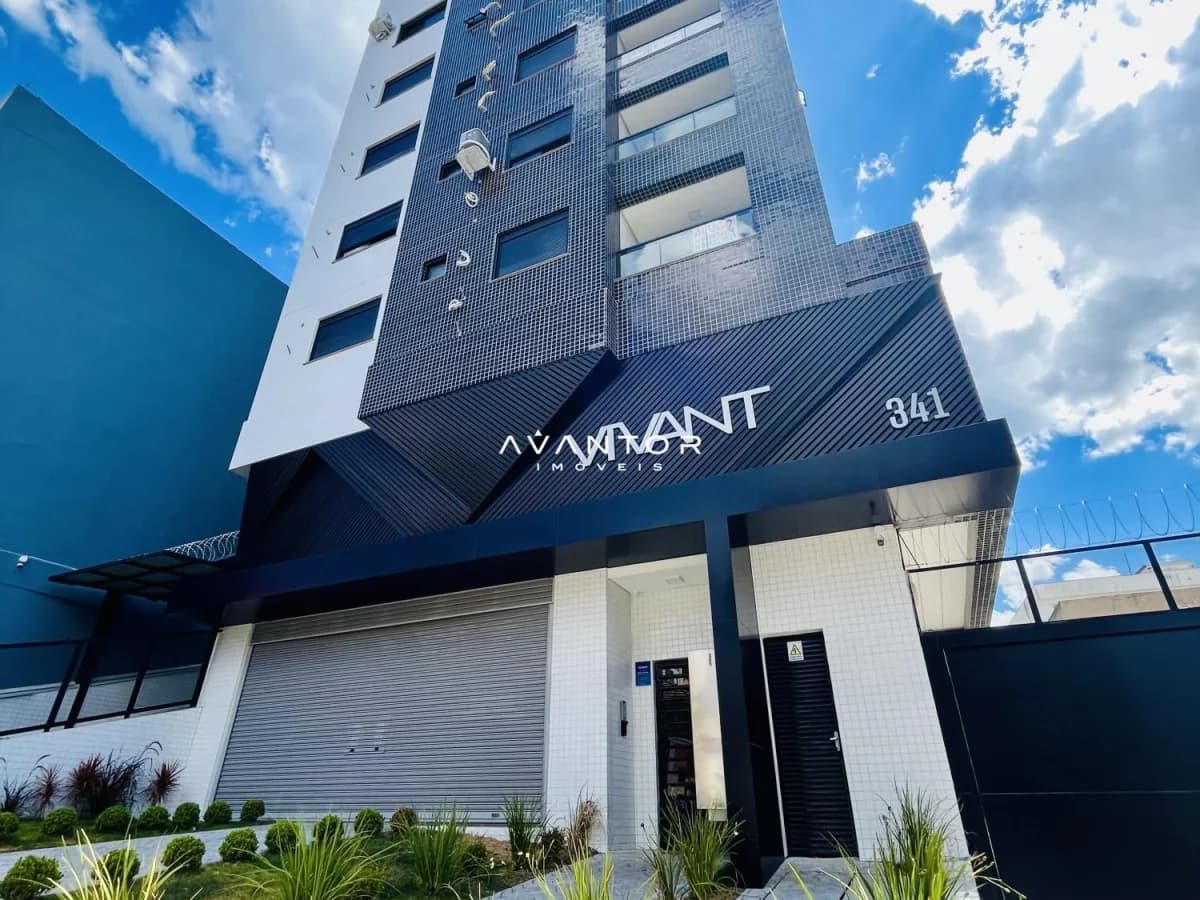 Fachada do prédio com entrada — Apartamento com 2 quartos à venda no Residencial VIVANT, em Centro, Santa Maria/RS