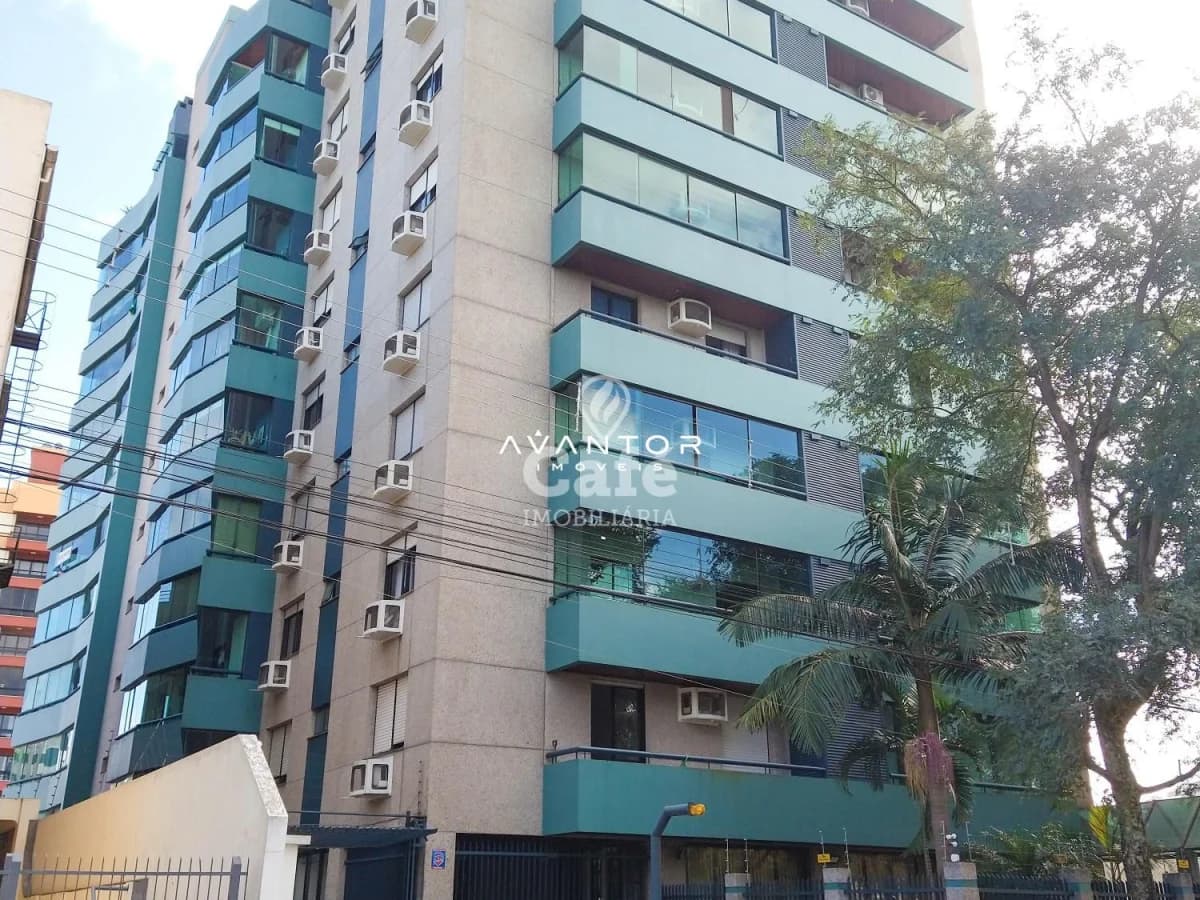 Fachada do prédio com sacadas — Apartamento com 3 quartos à venda no Residencial Royal Palace, em Centro, Santa Maria/RS