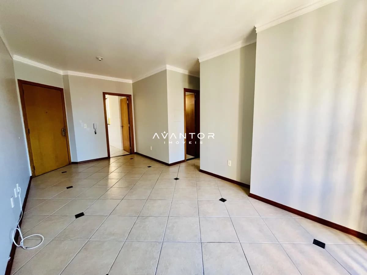 Hall de entrada com múltiplas portas — Apartamento com 2 quartos à venda no Residencial Northville, em Centro, Santa Maria/RS