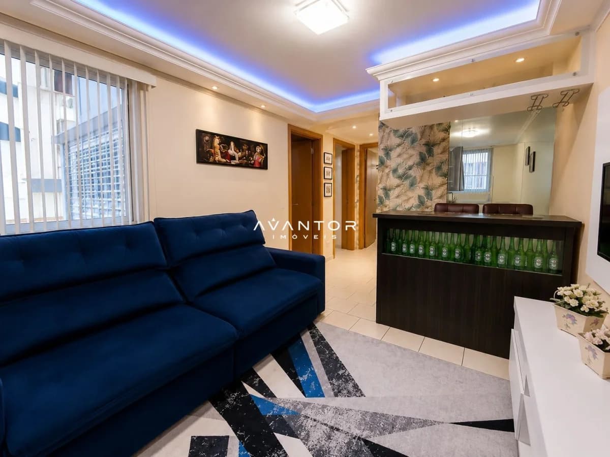 Sala de estar integrada ao hall de entrada — Apartamento com 2 quartos à venda em Passo D'Areia, Santa Maria/RS
