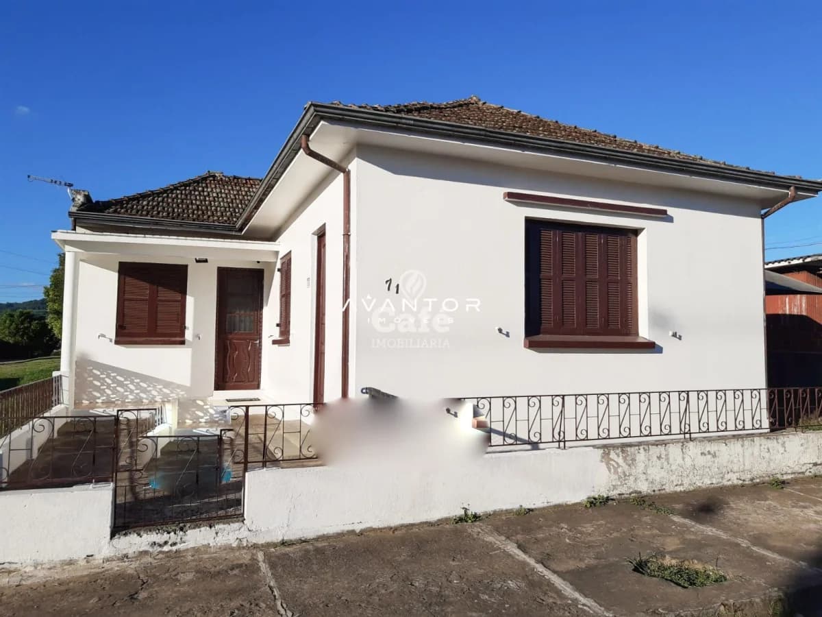 Fachada da casa com entrada frontal — Casa com 3 quartos à venda em Camobi, Santa Maria/RS