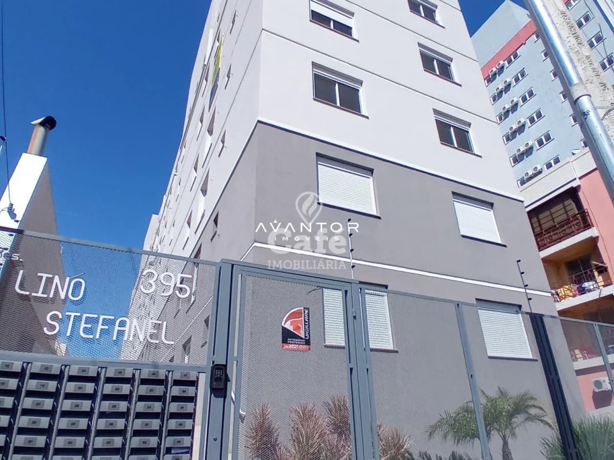 Fachada do prédio com entrada — Apartamento com 1 quarto à venda em Nossa Senhora de Fátima, Santa Maria/RS