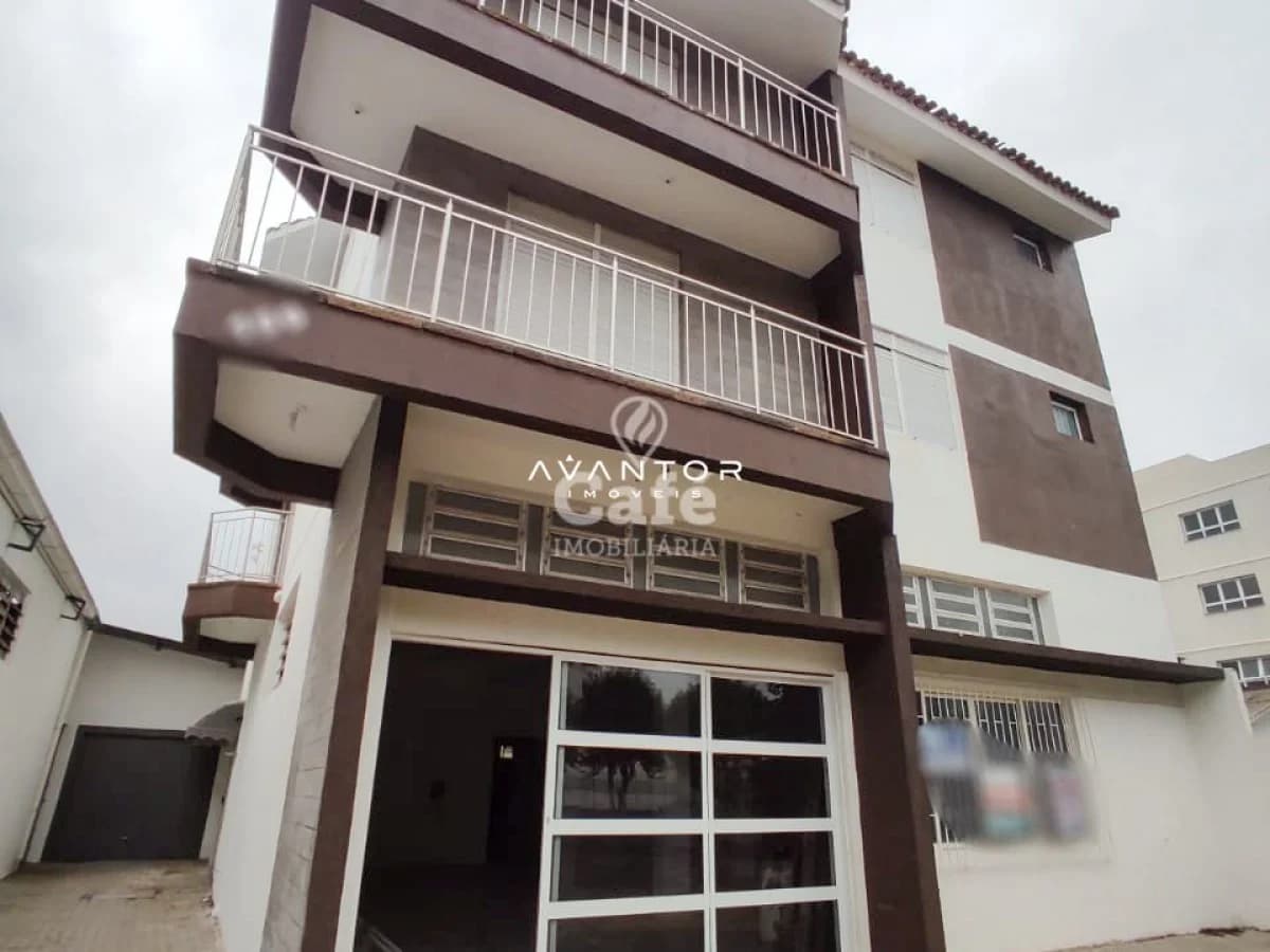 Fachada do prédio com sacadas — Sala Comercial com 1 sala à venda em Juscelino Kubitschek, Santa Maria/RS