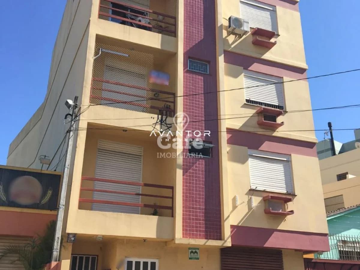 Fachada do prédio com sacadas — Sala Comercial com 1 sala à venda em Nossa Senhora de Fátima, Santa Maria/RS