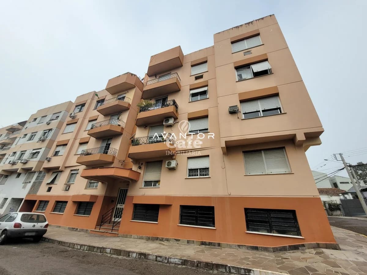 Fachada do prédio com sacadas — Apartamento com 3 quartos à venda no Edifício Jupiter, em Centro, Santa Maria/RS